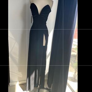BLACK MAXI DRESS